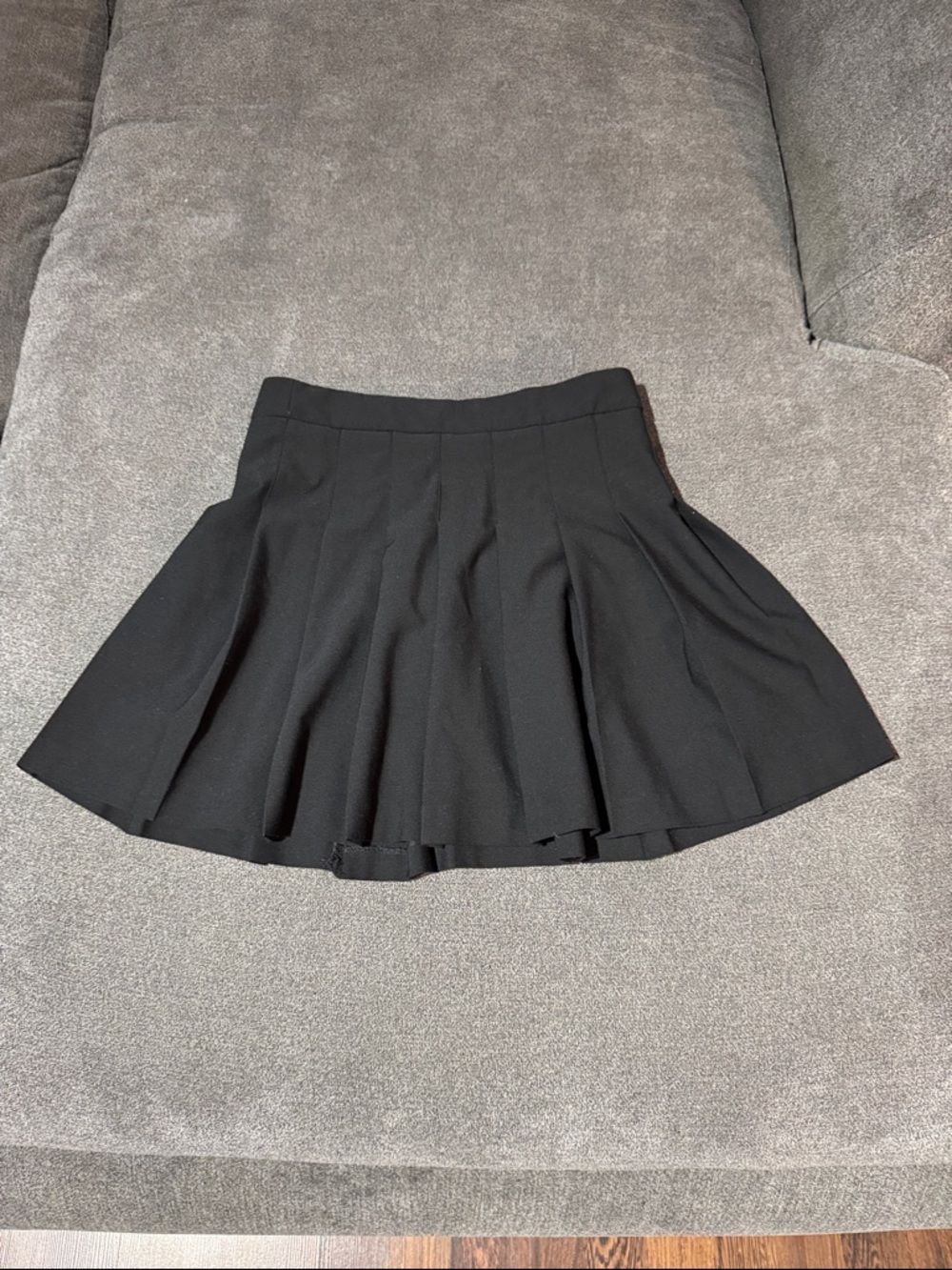 Aritzia Sunday Best Black Circle Skirt with Pleats- Size 2